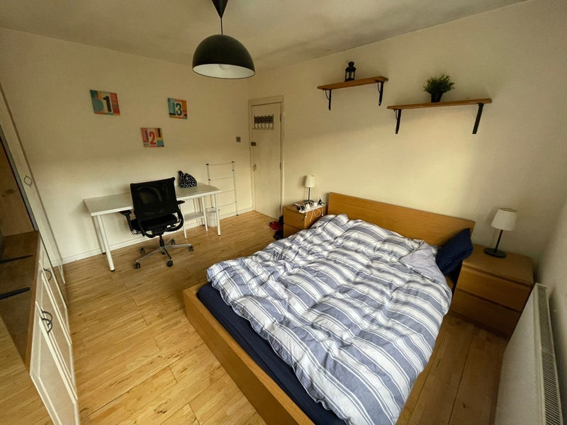 Room Drayton Bridge Road in Greater London