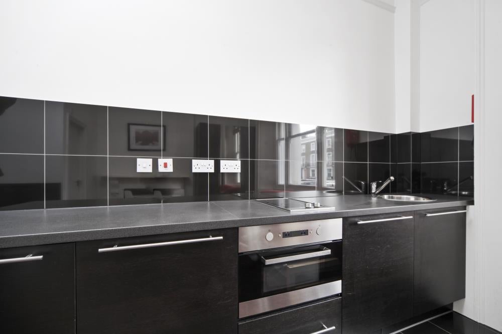 Flat Kensington Park Road in Greater London