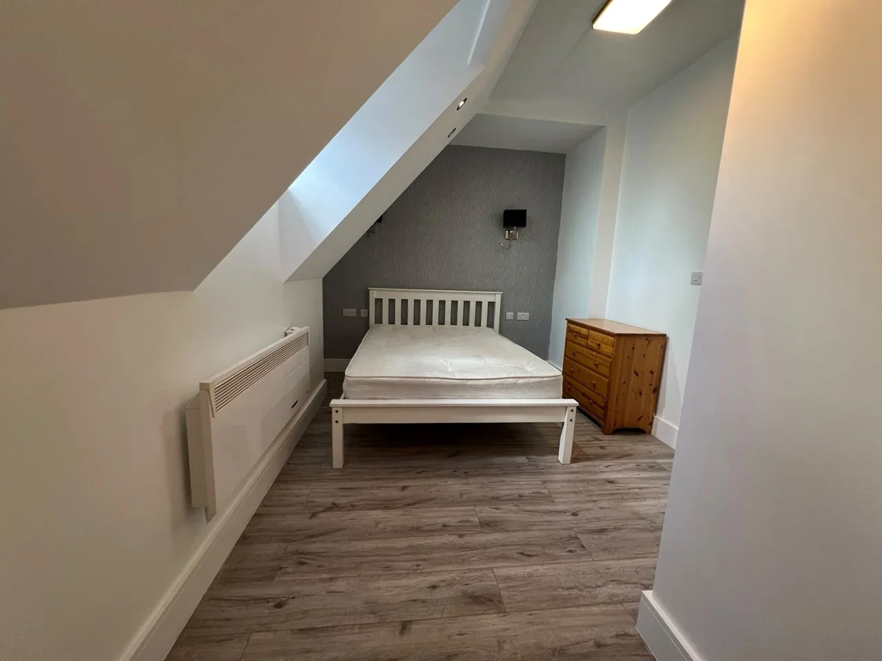 Flat Crossbrook Street in Cheshunt