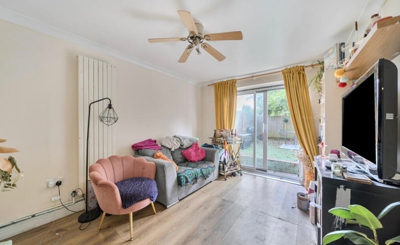Flat South Norwood Hill in Greater London