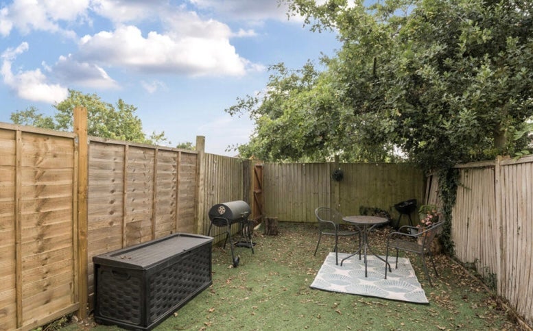 Flat South Norwood Hill in Greater London