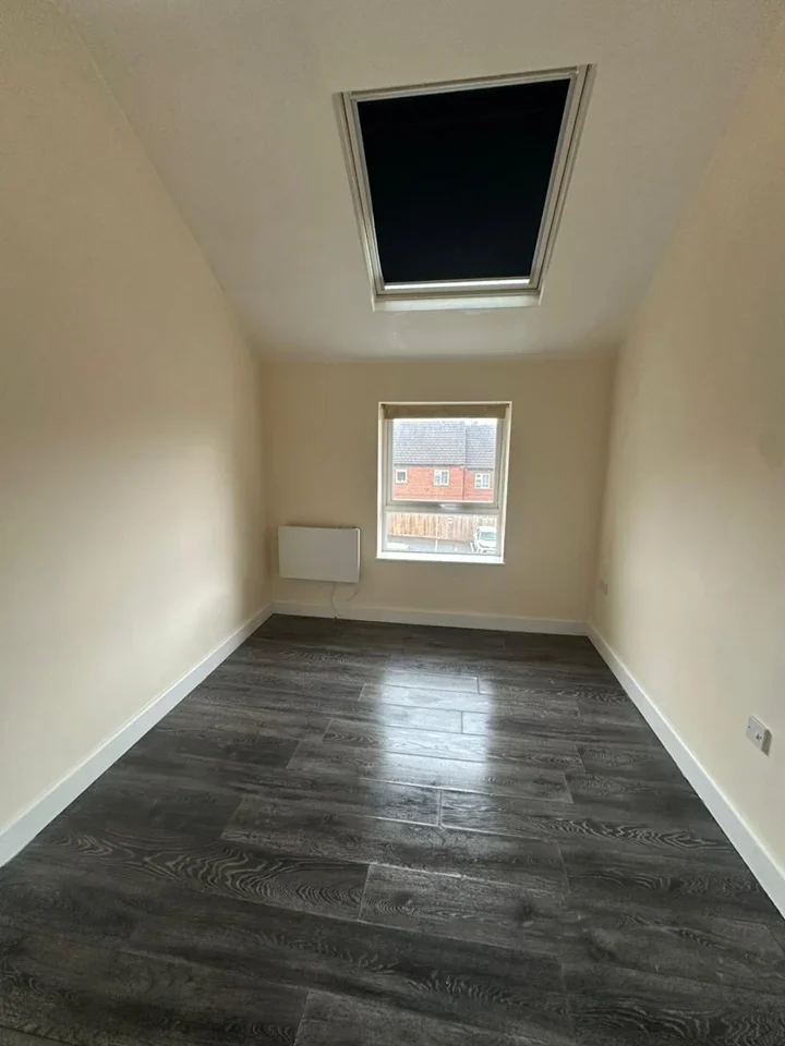 Flat Alma Street in Luton
