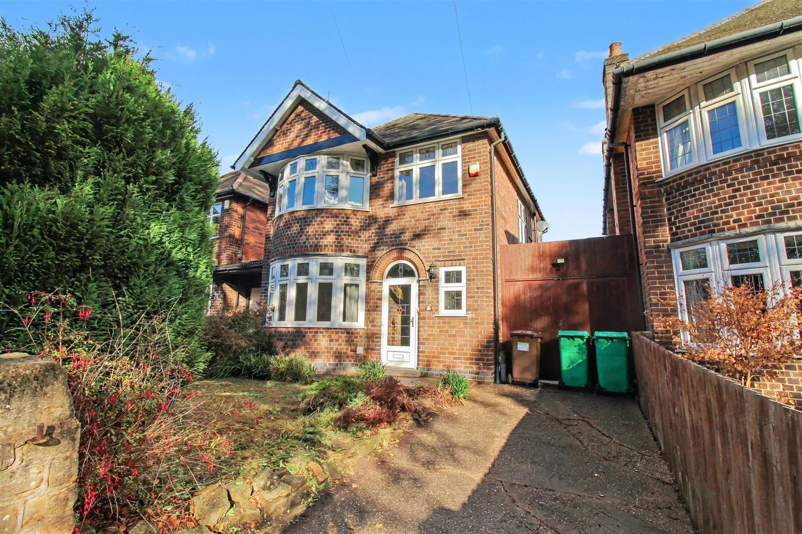 House Wollaton Road in Nottingham