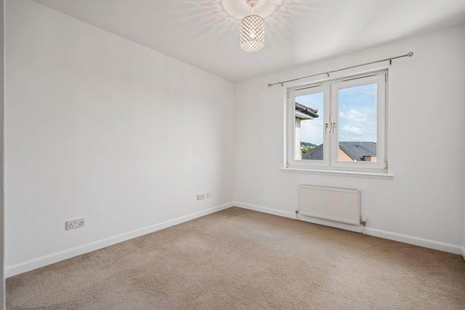 Flat Broomhill Court in Stirling
