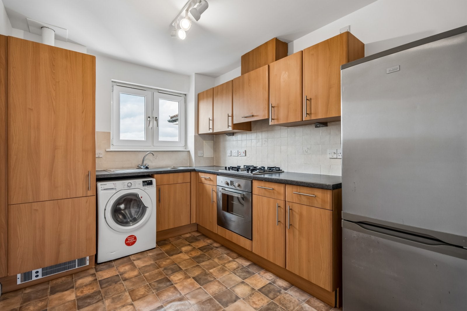 Flat Broomhill Court in Stirling