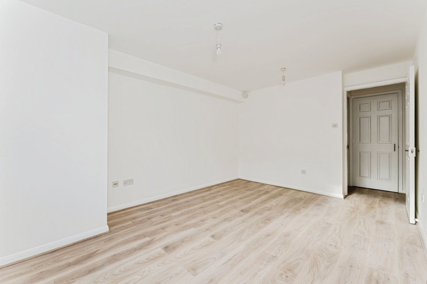Flat Burges Road in Greater London