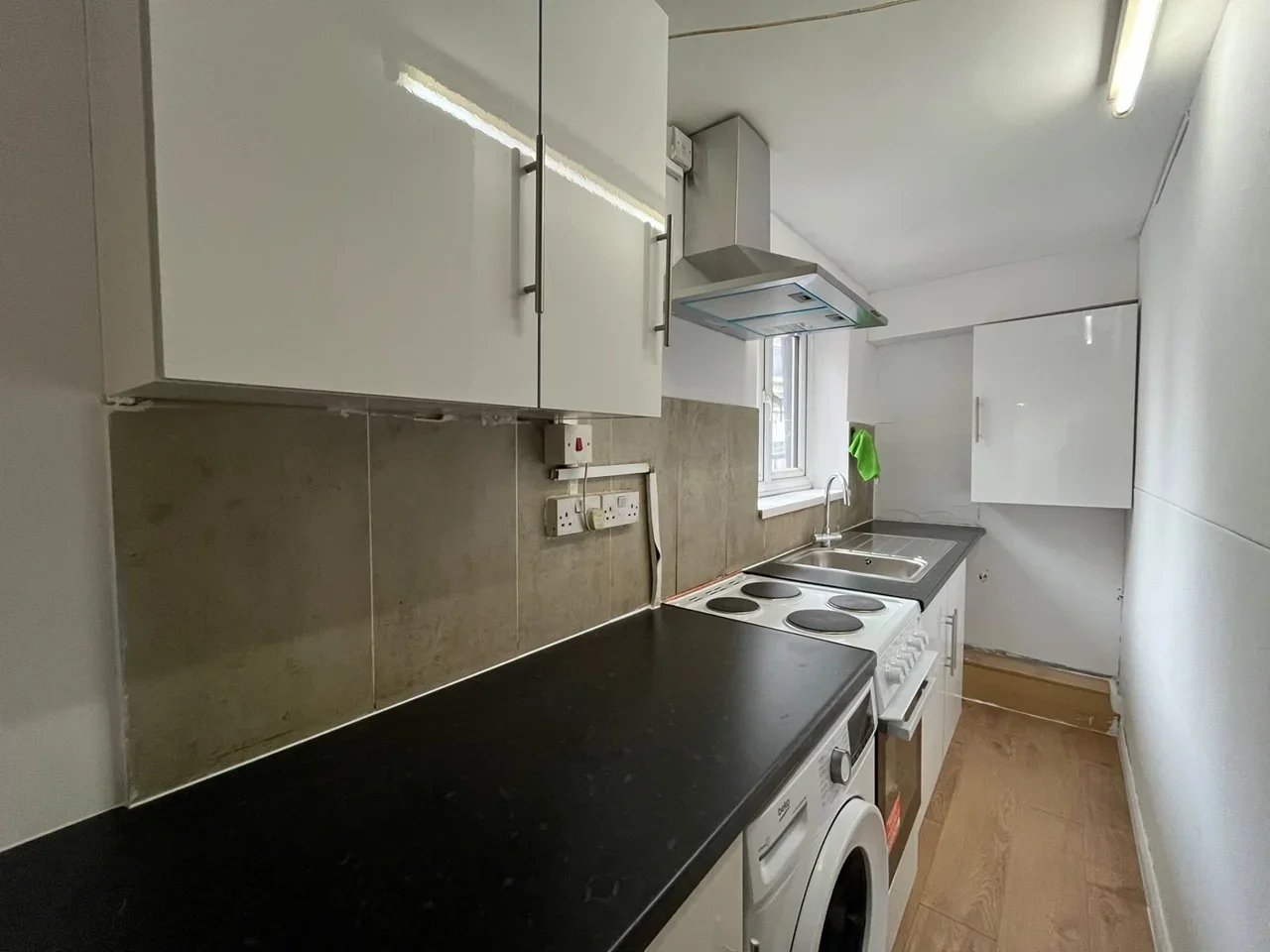 Flat Salisbury Road in Greater London