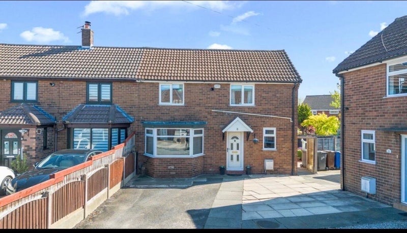 House Chatburn Avenue in Golborne