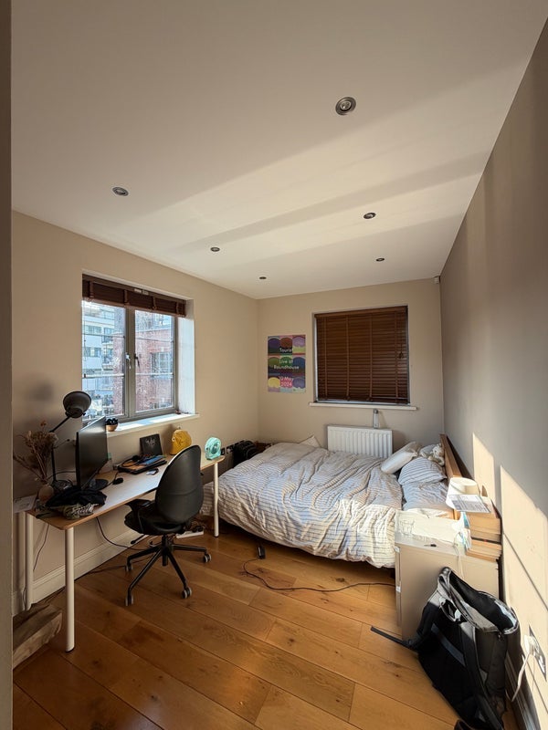 Room Ferdinand Place in Greater London