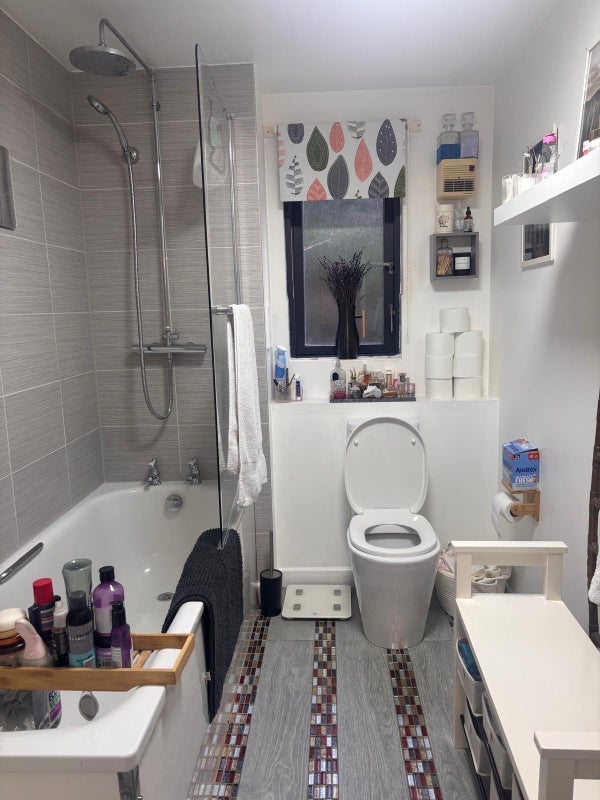 Room Monteagle Way in Greater London