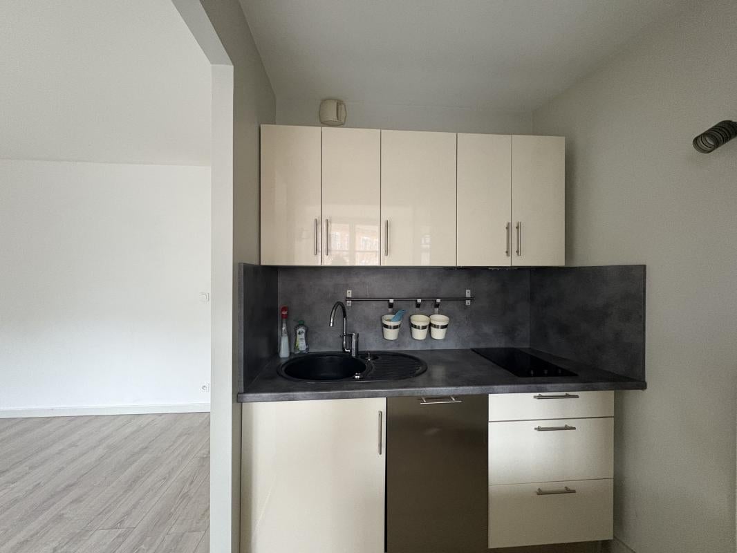 Flat Rue Charles Maurin in Le Puy-en-Velay