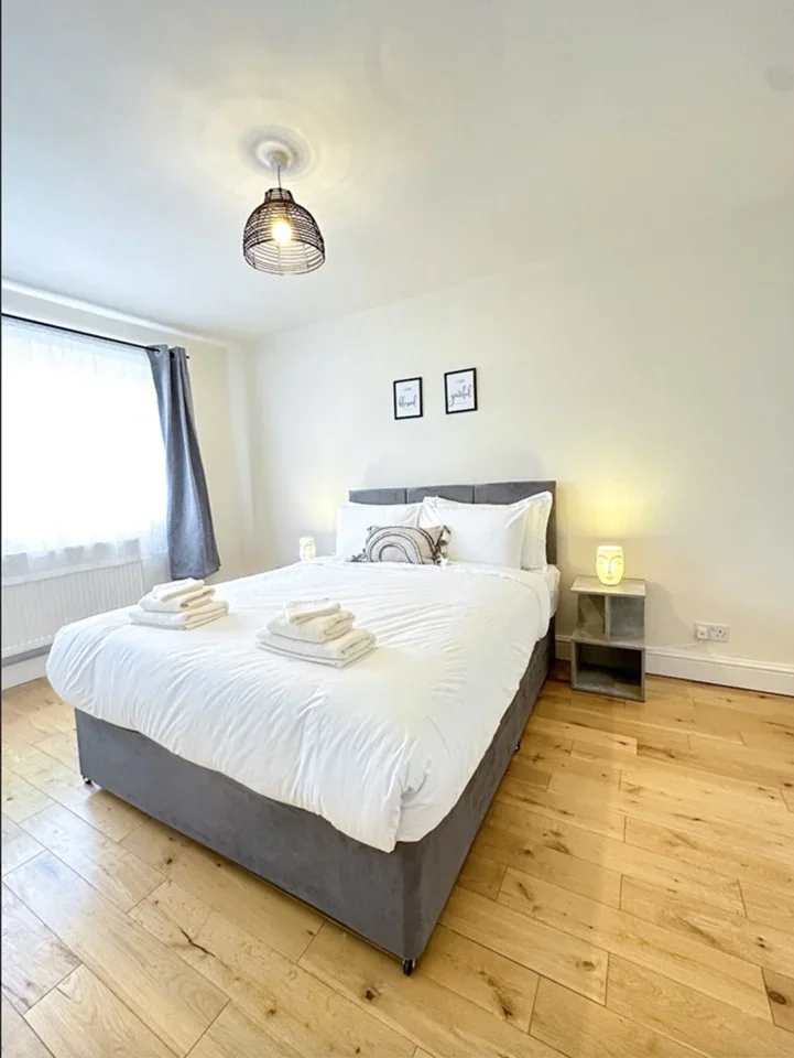 Flat Sancroft Street in Greater London