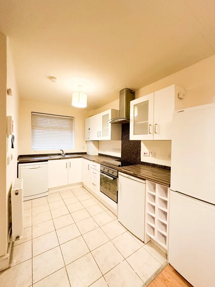 Flat Sancroft Street in Greater London