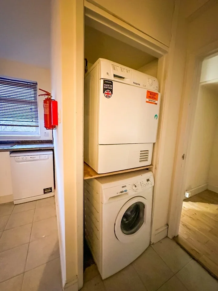 Flat Sancroft Street in Greater London