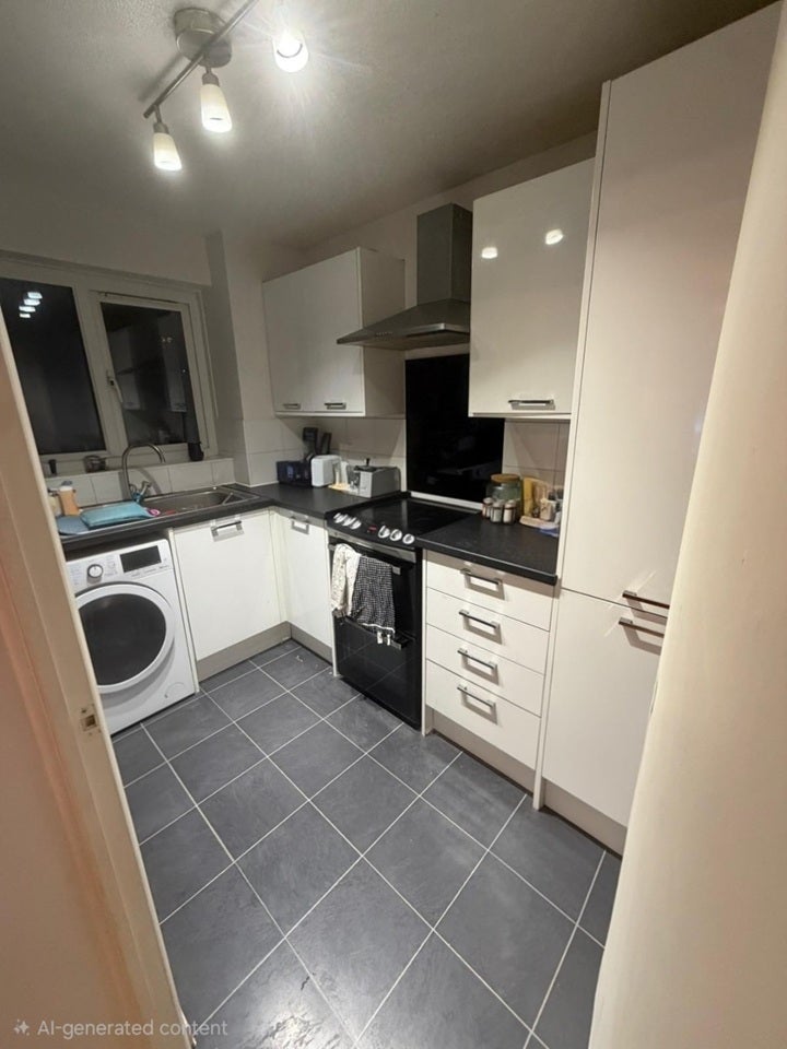 Flat Victoria Way in Greater London