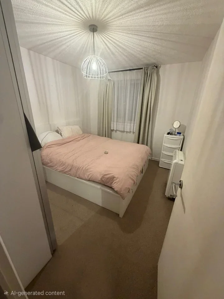 Flat Victoria Way in Greater London