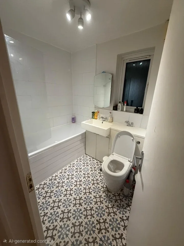 Flat Victoria Way in Greater London