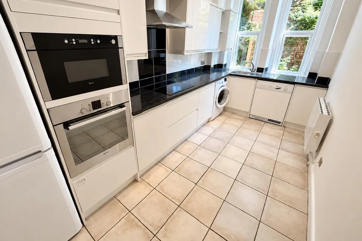Flat Durley Gardens in Bournemouth