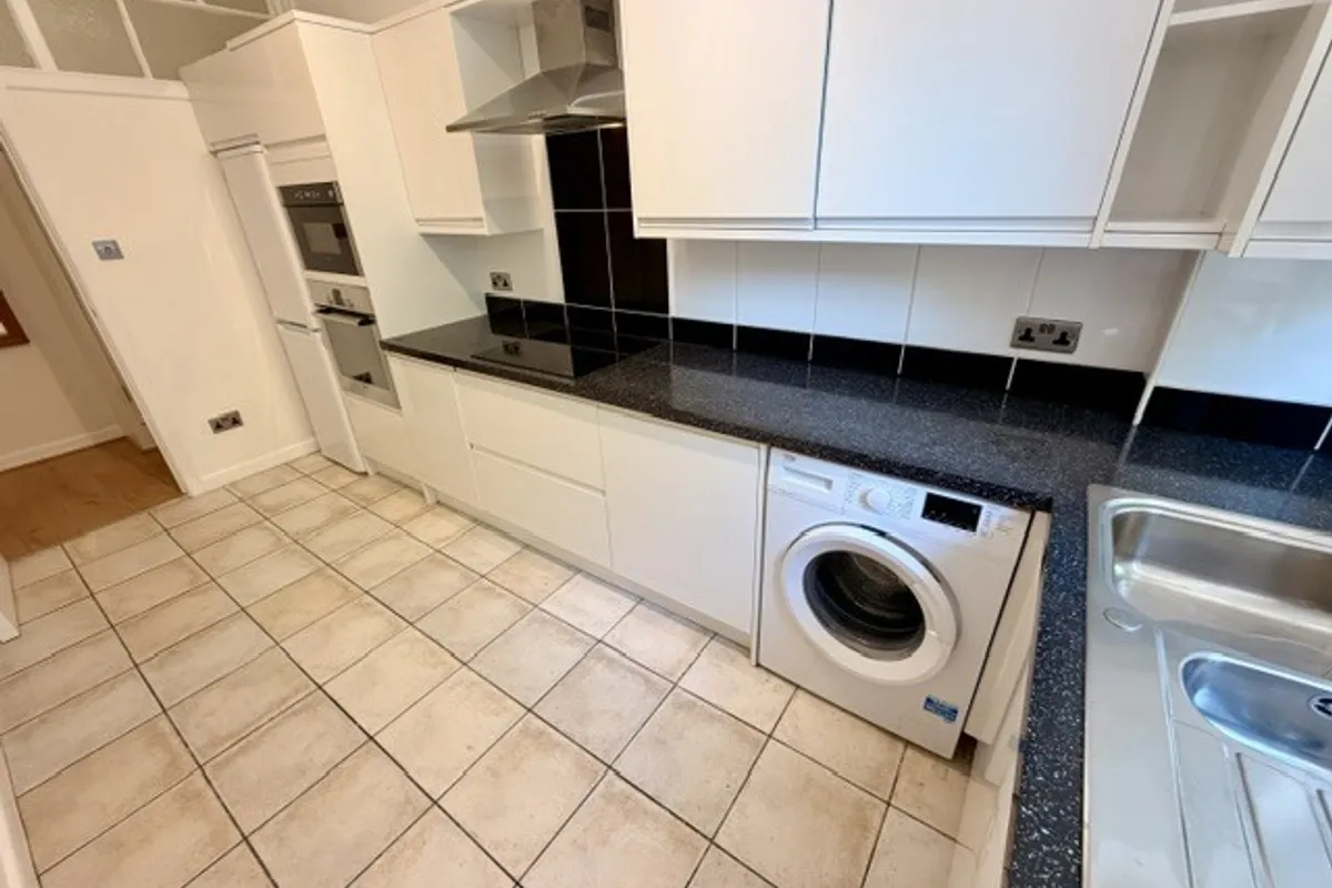 Flat Durley Gardens in Bournemouth