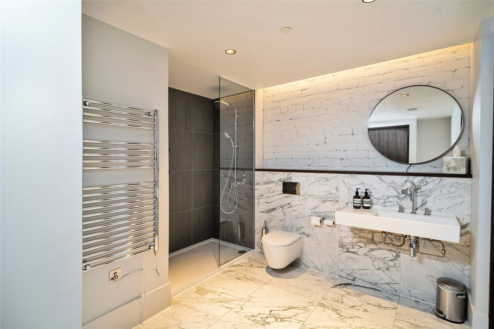 Flat St Andrew Square in City of Edinburgh