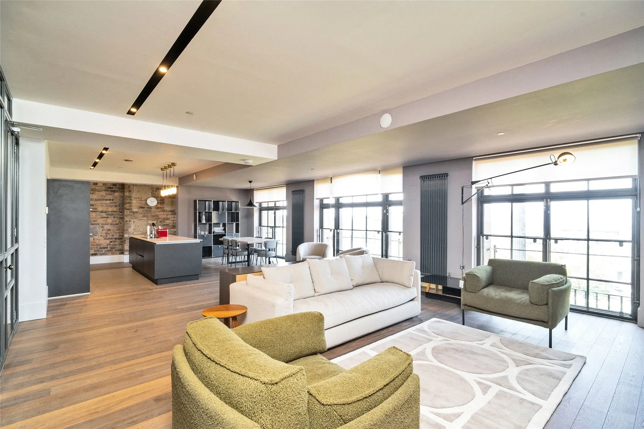 Flat St Andrew Square in City of Edinburgh