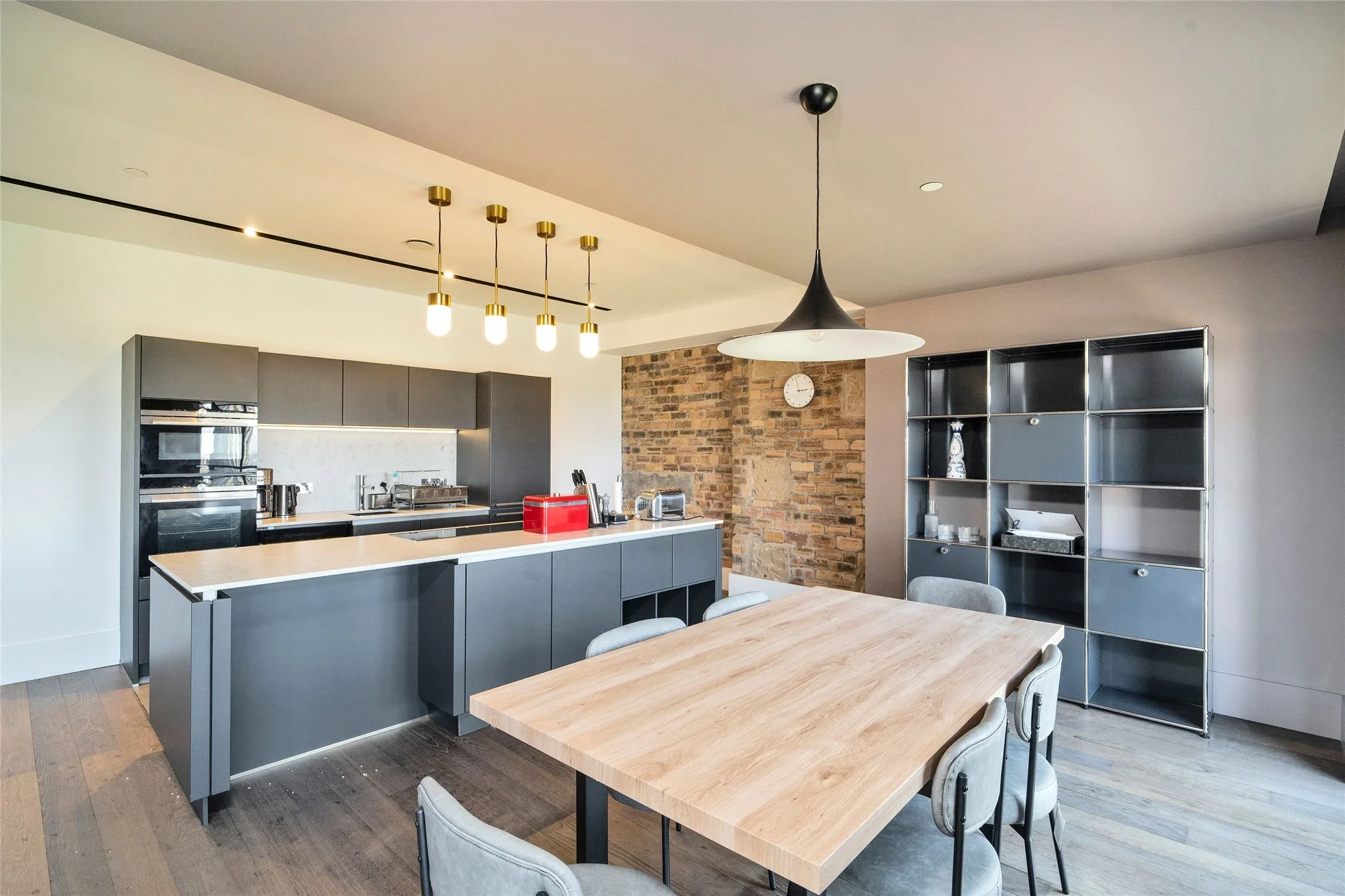 Flat St Andrew Square in City of Edinburgh