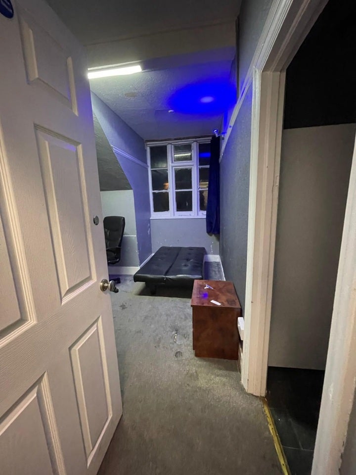 Room London Road in Greater London