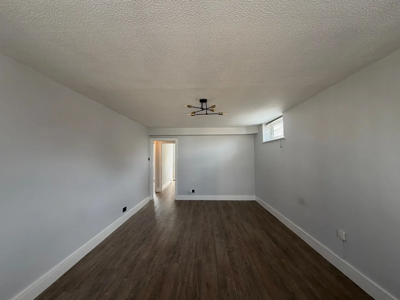 Flat Bensham Lane in Greater London