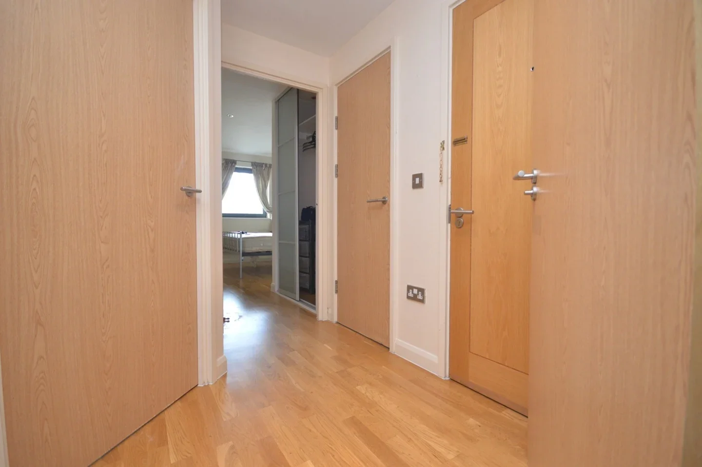 Flat Devonport Street in Greater London