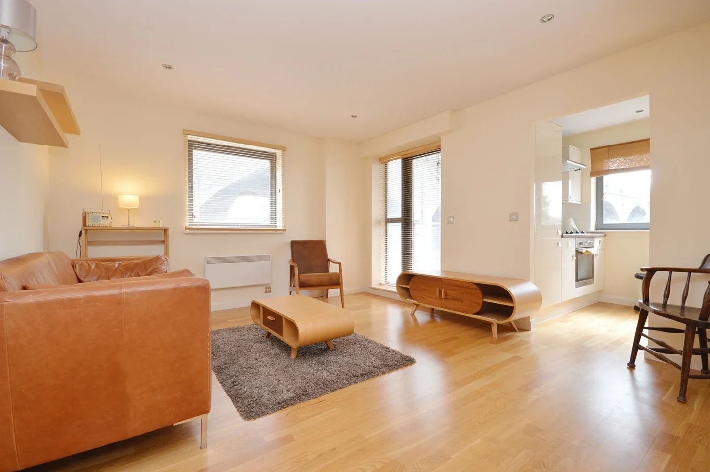 Flat Devonport Street in Greater London