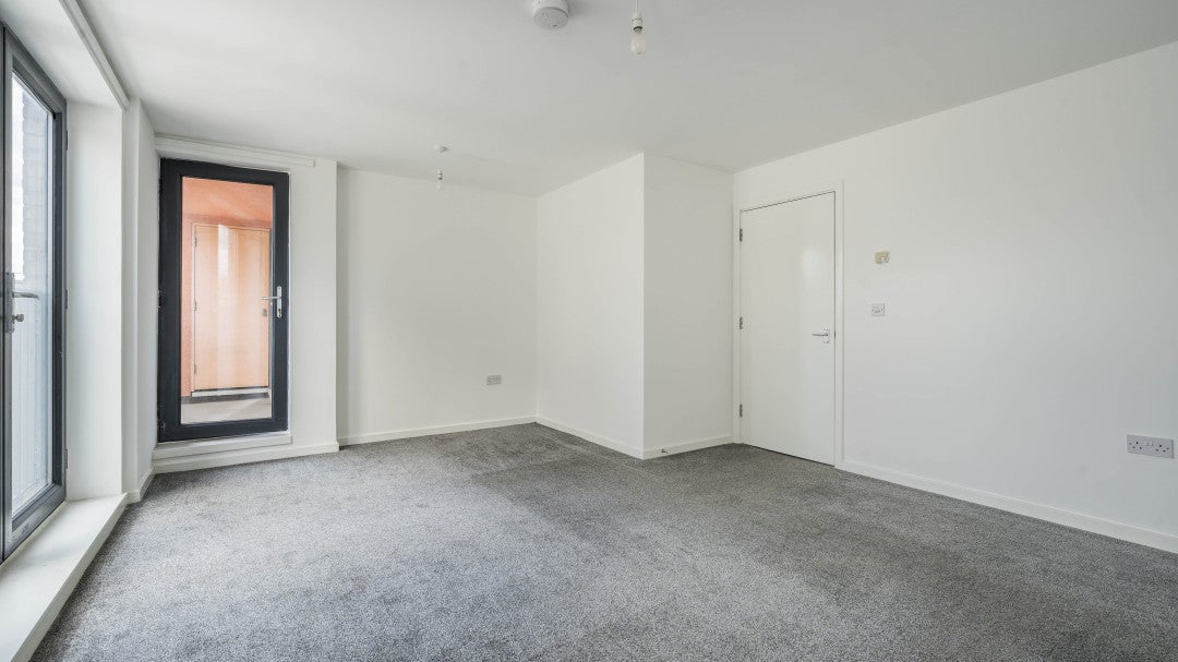Flat Axe Street in Greater London