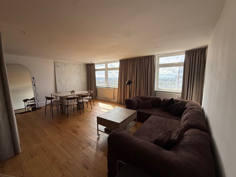 Room Shepherds Bush Green in Greater London