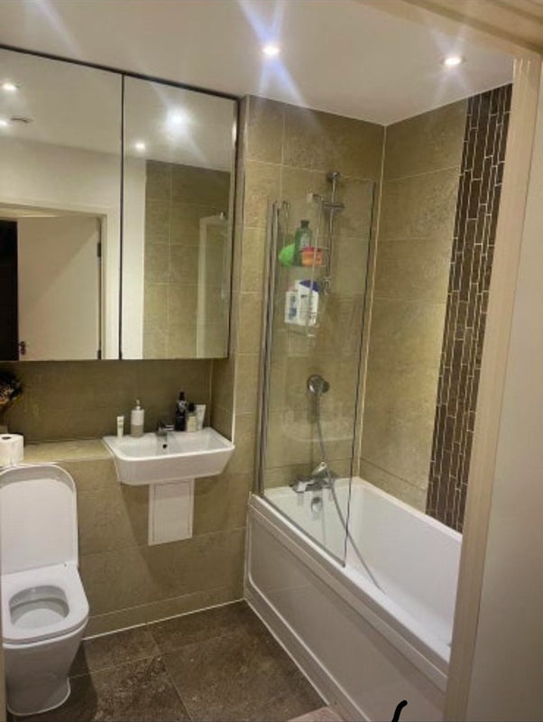 Room Bathurst Square in Greater London