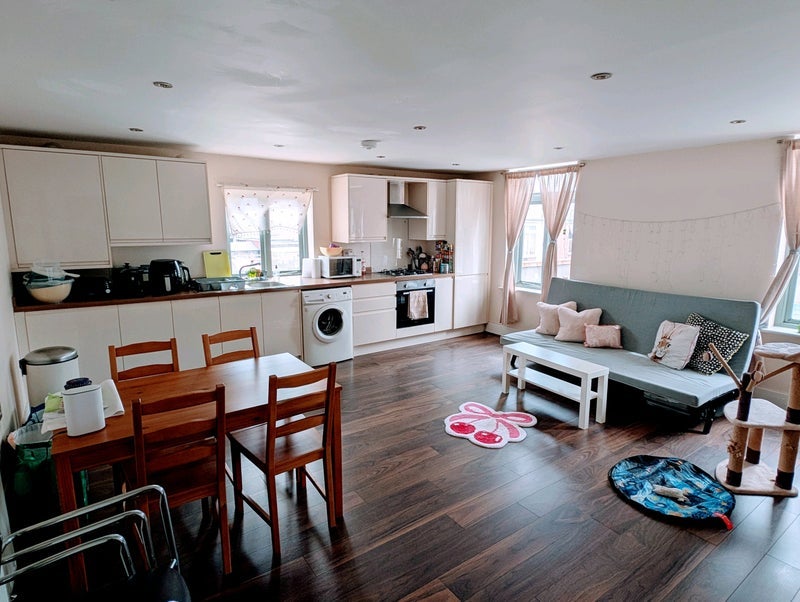 Room Nursery Road in Greater London
