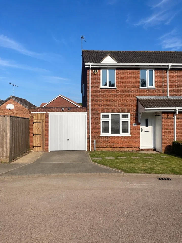House Elton Close in Northampton