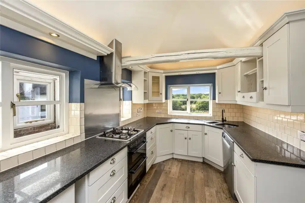 House Heathfield Way in Northampton