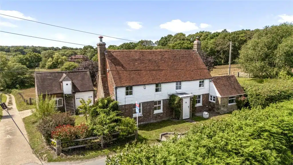House Heathfield Way in Northampton