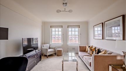 Flat Fulham Road in Greater London