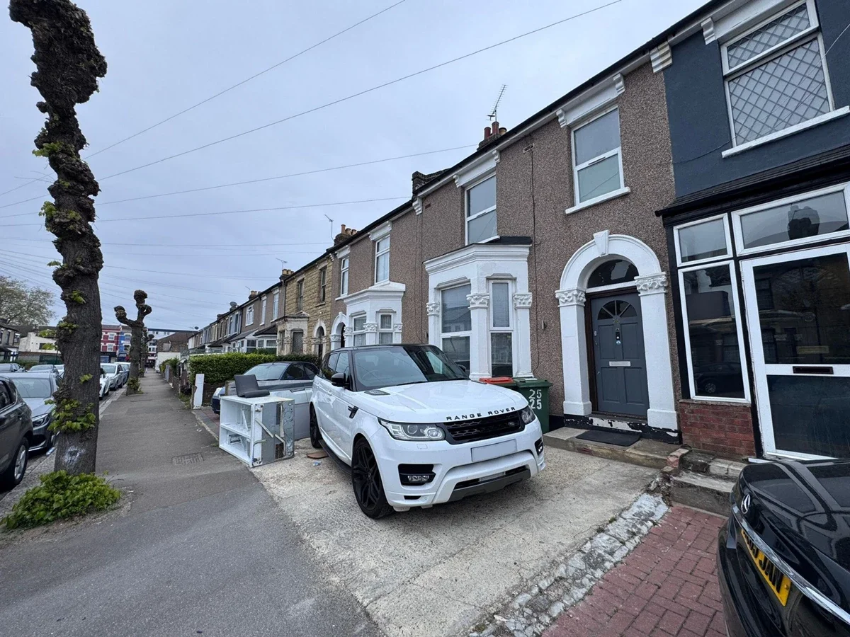 House First Avenue in Greater London