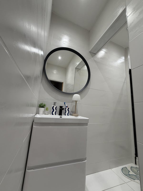 Room Harborne Lane in Birmingham