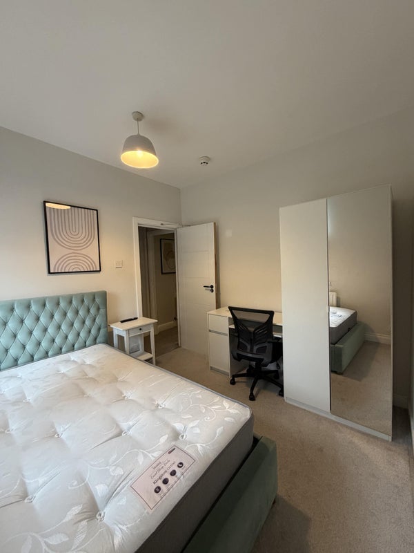Room Harborne Lane in Birmingham