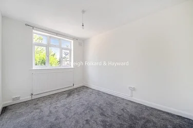 Flat Mornington Avenue in Greater London