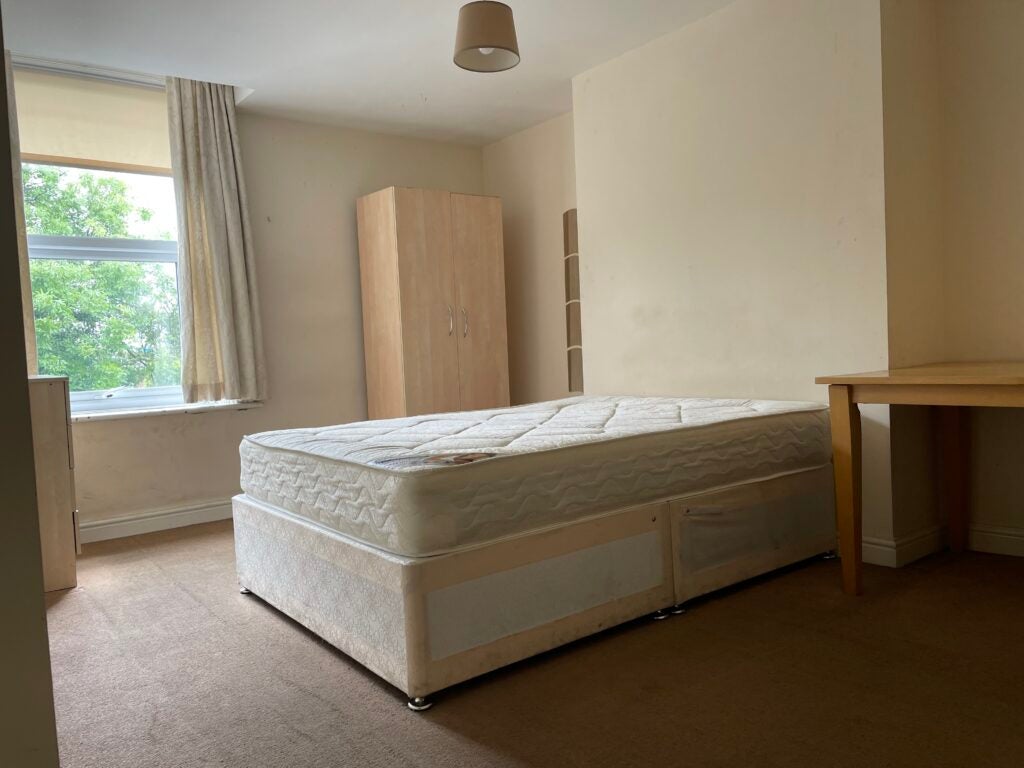 Flat South View West in Newcastle upon Tyne