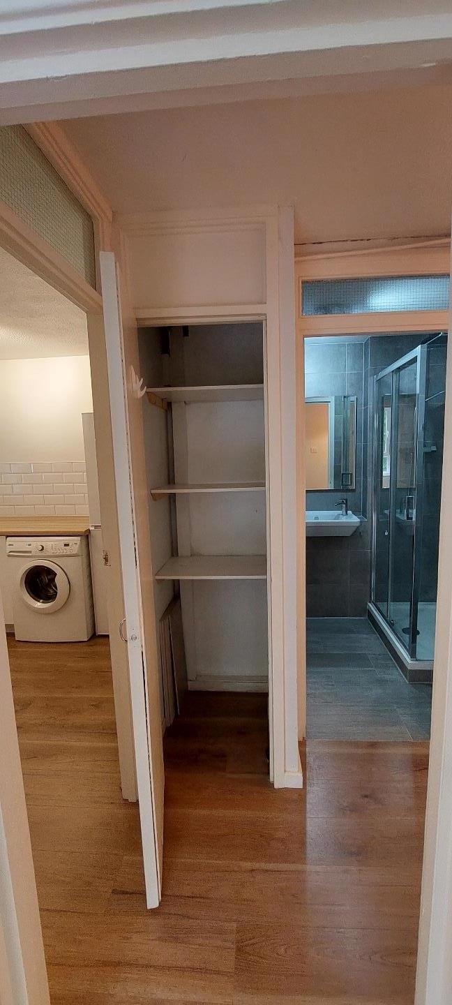 Flat Ormanton Road in Greater London
