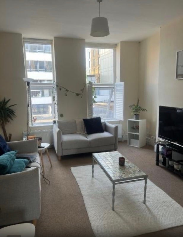 Room The Broadway in Greater London