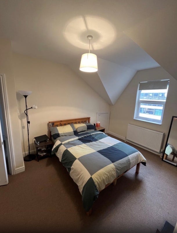 Room The Broadway in Greater London