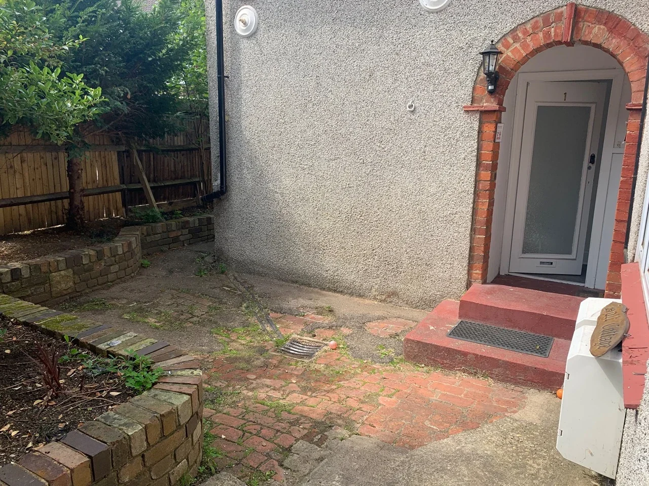Flat Goodwood Close in Greater London