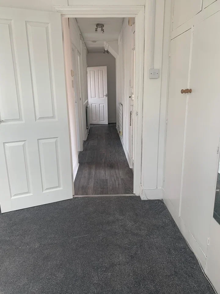 Flat Goodwood Close in Greater London