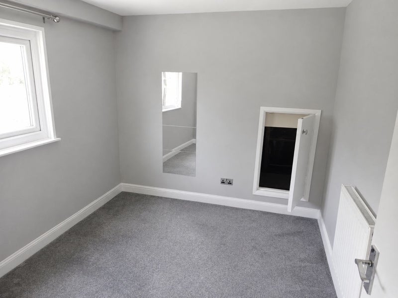 Room Belben Road in Poole