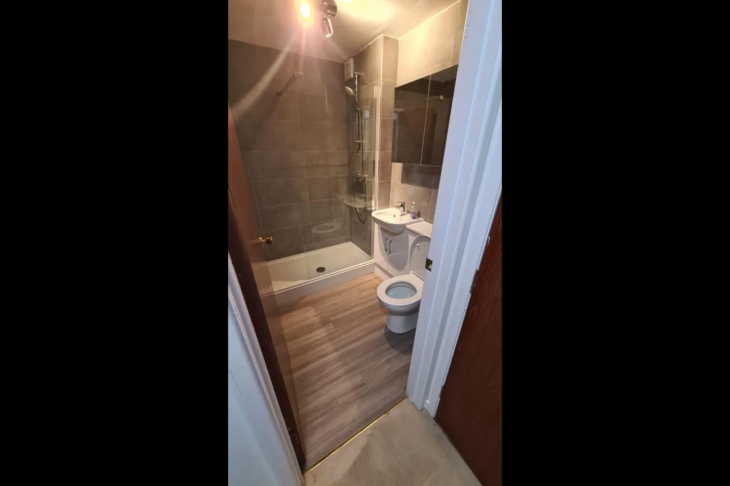 Flat Windermere Close in Three Rivers